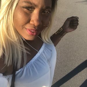 Meet your Posher, Venisha